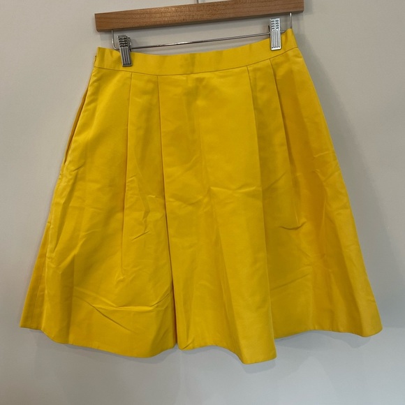 Ralph Lauren Dresses & Skirts - Ralph Lauren Yellow Pleated Skirt Sz 6